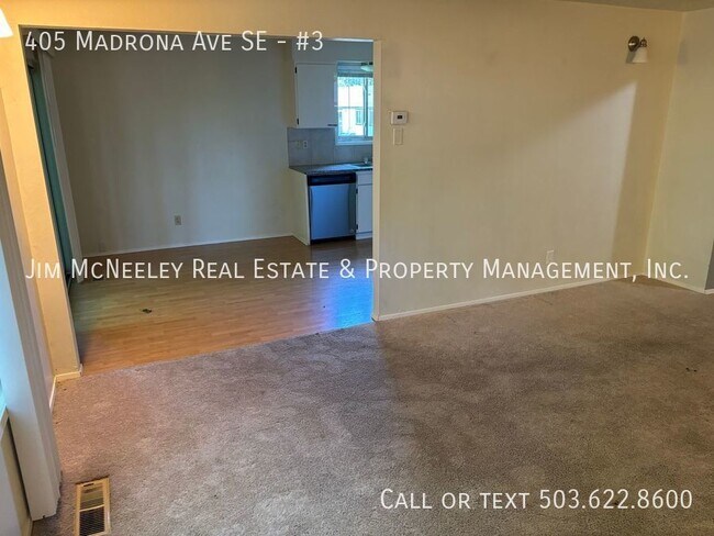 Foto del edificio - Cute Two Bedroom Condo in Salem near Berge...