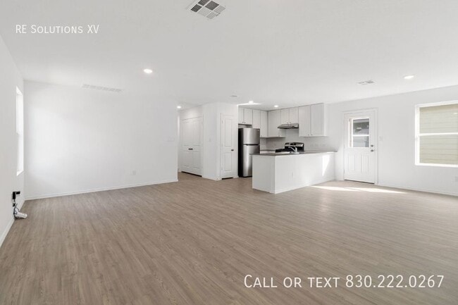 Building Photo - 12523 Kathleen St