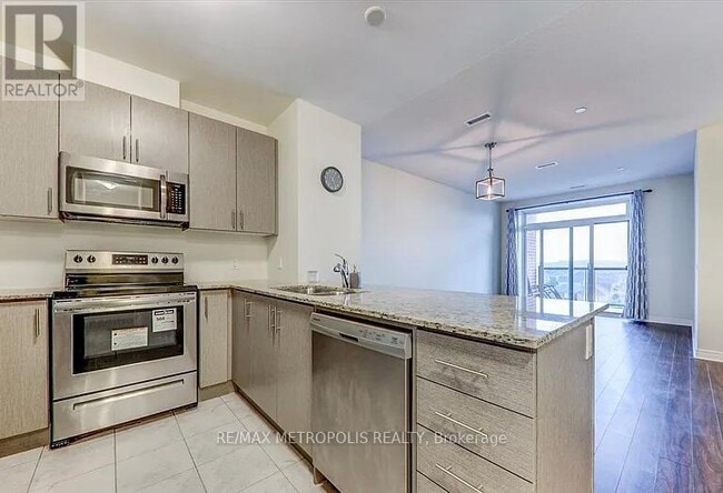 Building Photo - 39 New Delhi Dr