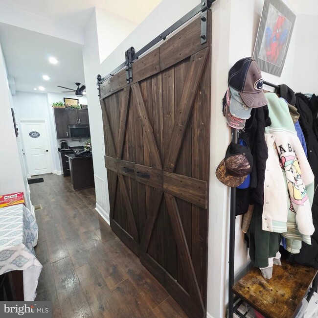 Building Photo - 768 N 26th St