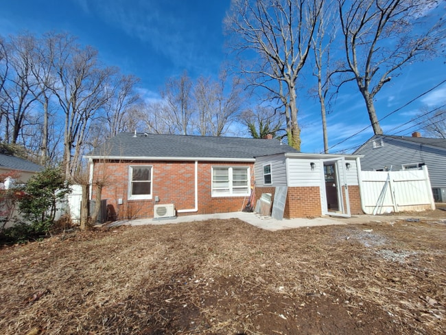 Building Photo - 3811 Walker Ave