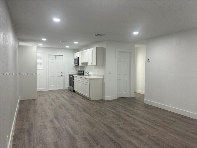 Foto del edificio - 120 NW 2nd Ave