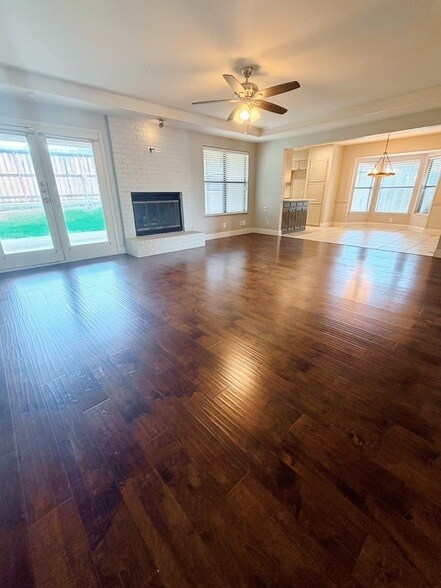 Foto del edificio - 5720 Sterling Green Trail