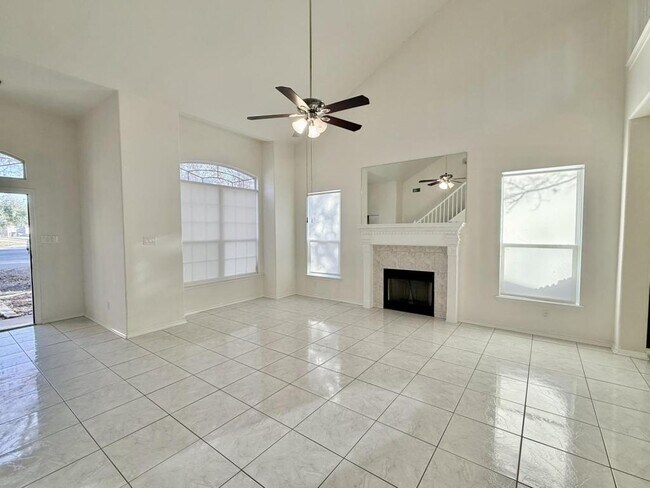 Foto del edificio - 14911 Elkton Dr