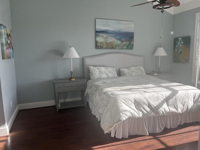 Foto del edificio - 4322 Cross Ct