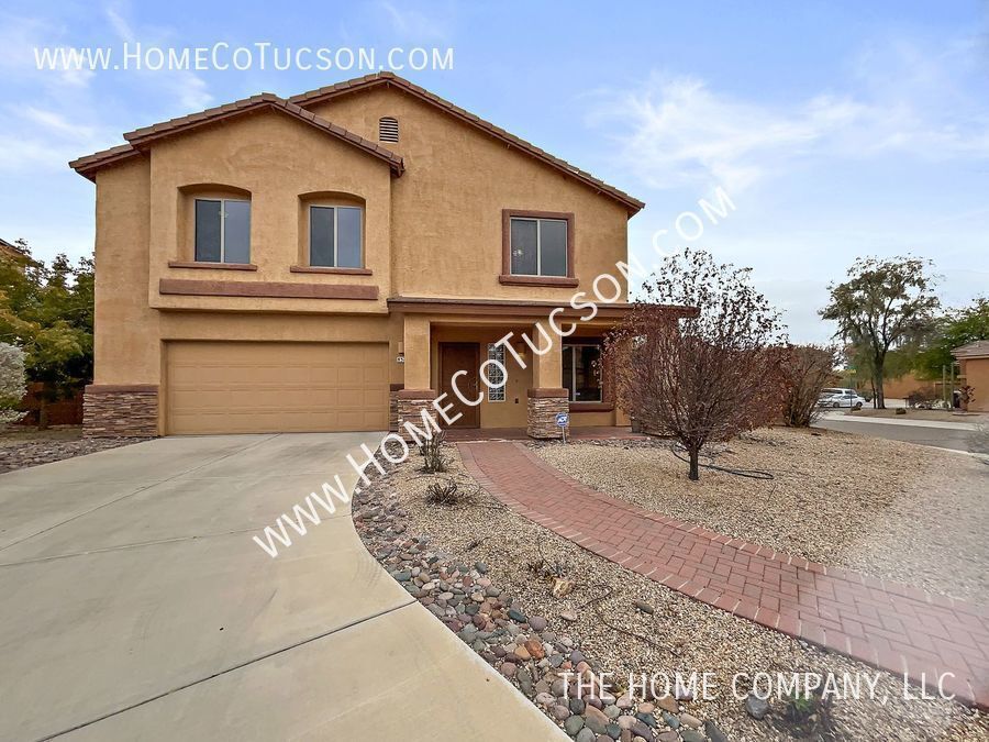 Primary Photo - 8370 N Weston Pl, Tucson, AZ 85742 Four Be...
