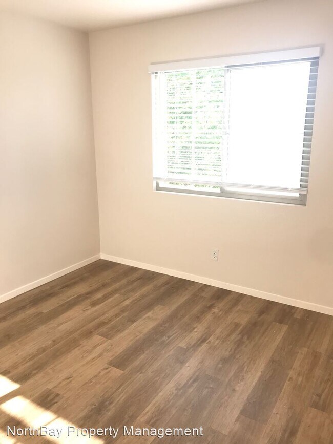 Building Photo - 2484 Avignon Cir