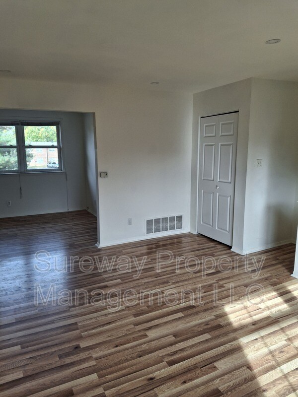 Foto del edificio - 47 Turtle Creek Dr