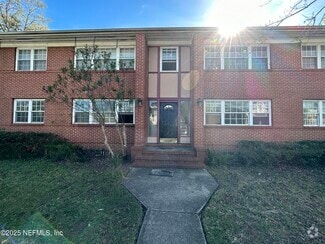 Building Photo - 3040 Walton St