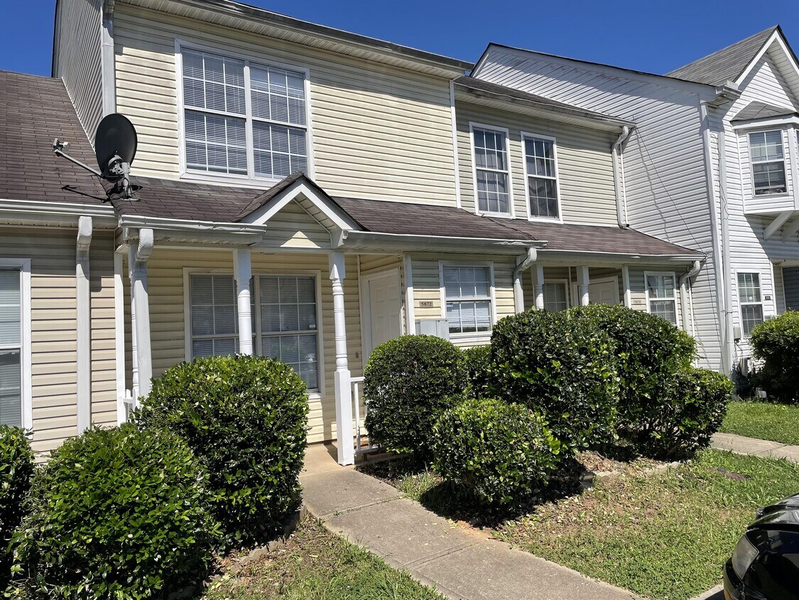 5872 Trent Walk Dr, Stonecrest, GA 30038 Townhome Rentals in