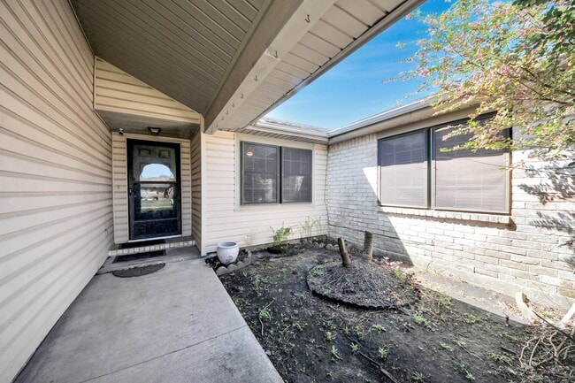 Foto del edificio - 14802 Scotter Dr