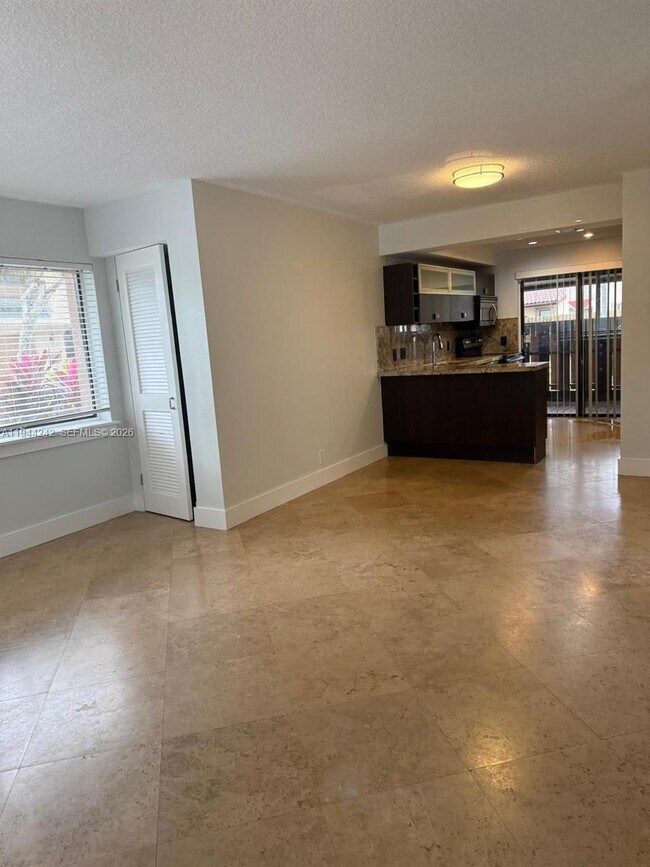 Foto del edificio - 118 Wimbledon Lakes Dr