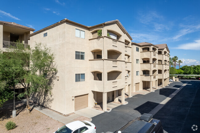 Building Photo - Devonshire Condominiums