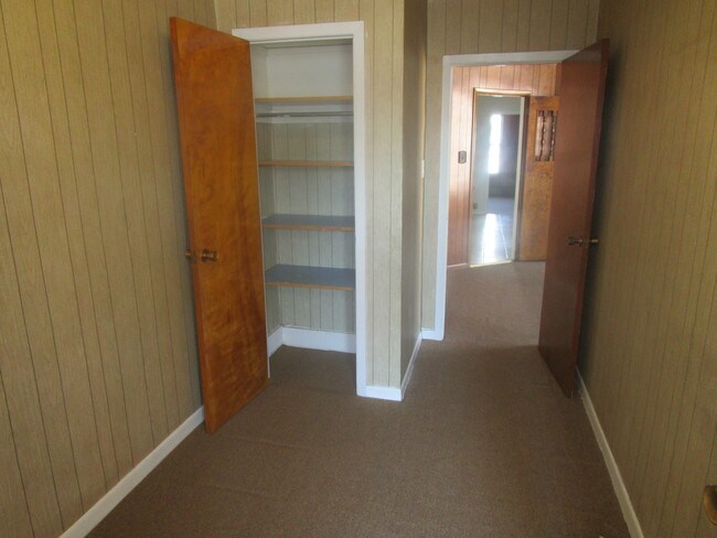 Building Photo - 102 Gelston Ave