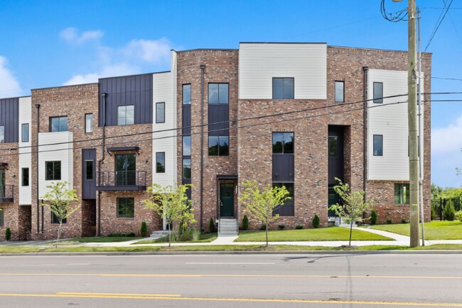 Foto del edificio - 506 W Trinity Ln