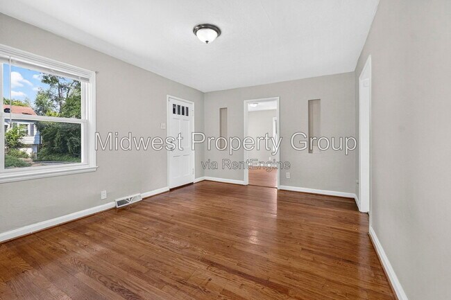Building Photo - 5344 Colton Dr