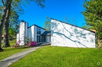Building Photo - 48 Artesia