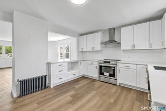 Building Photo - 59 Lenox Ave