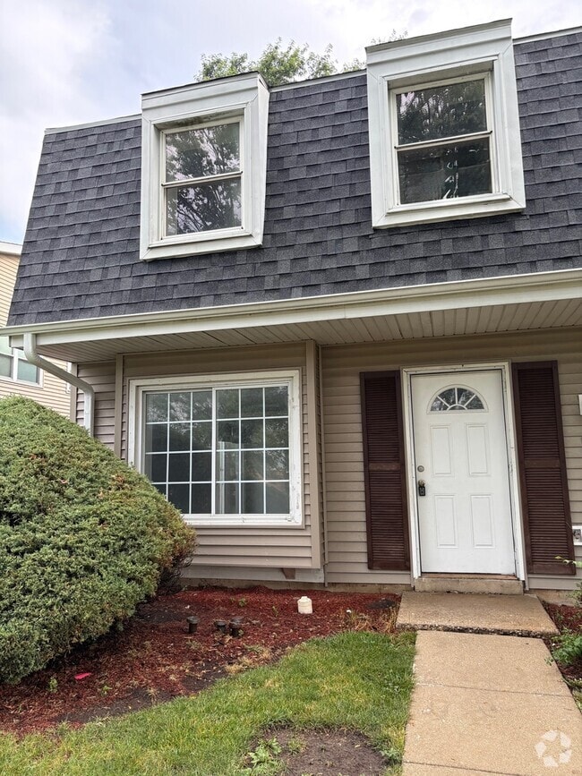 Building Photo - 31G Fernwood Dr