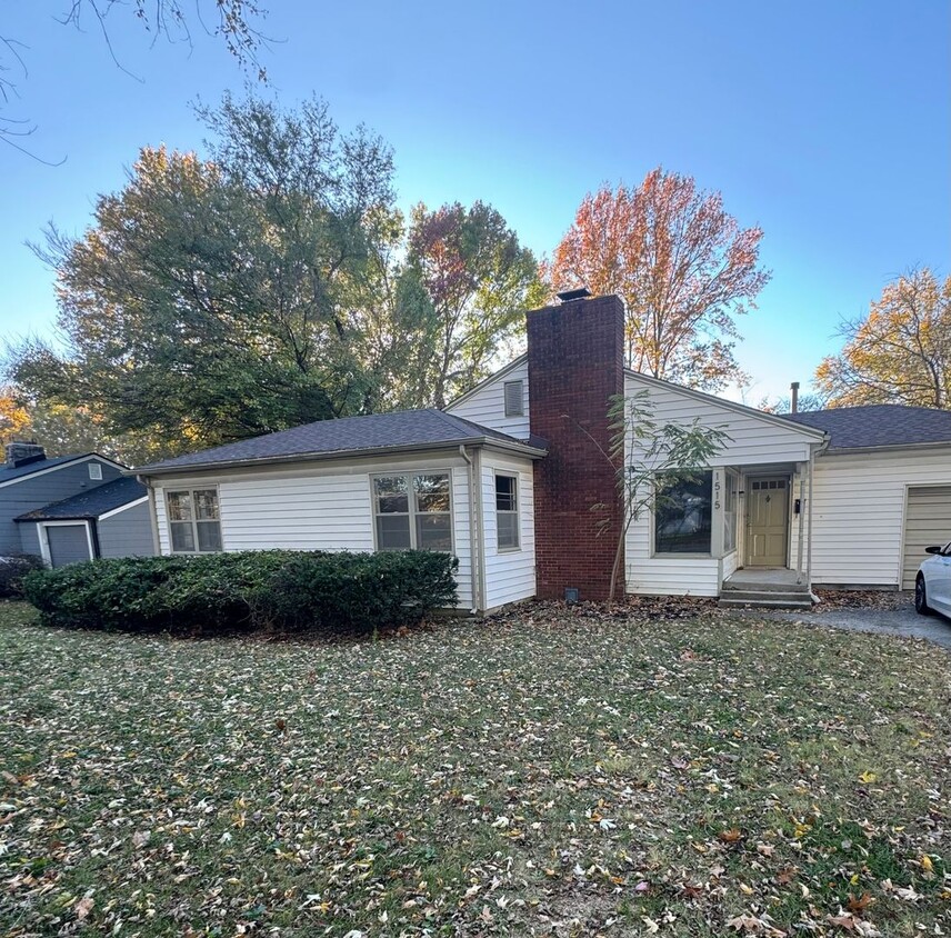 Primary Photo - 2 bedroom/1 bathroom