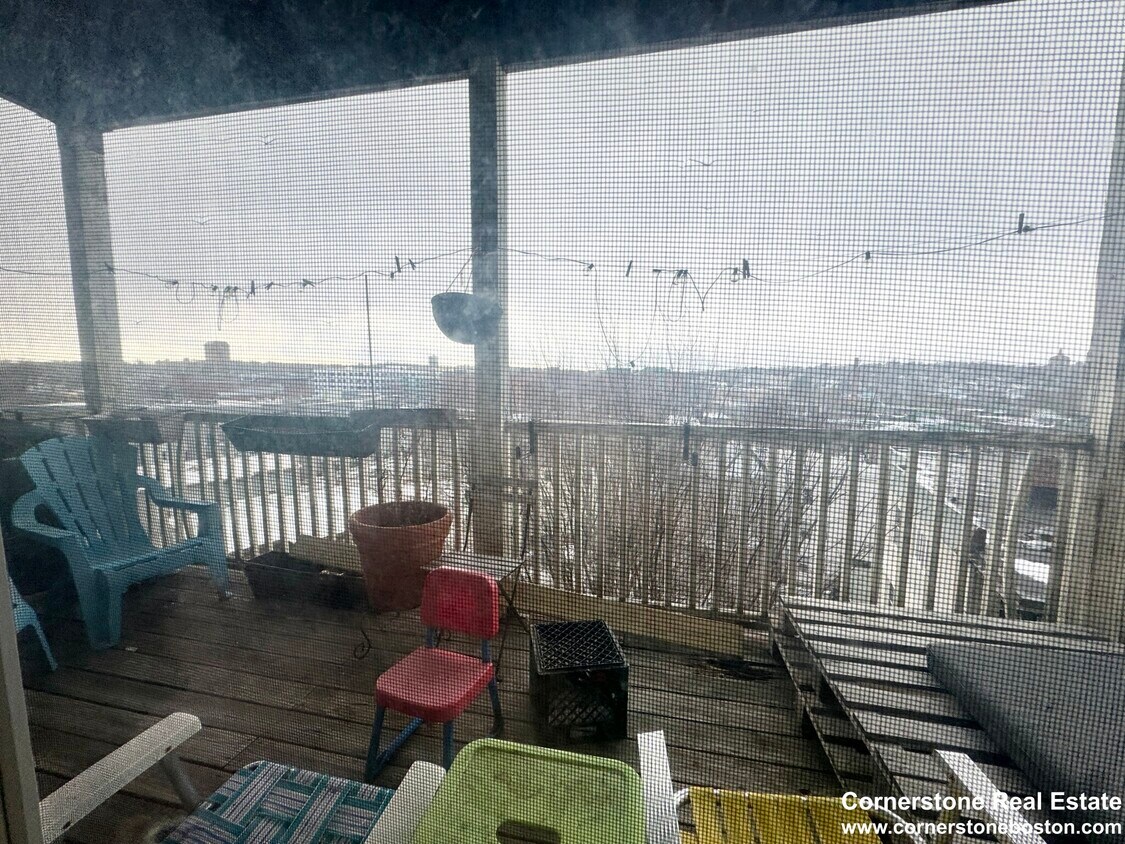 Building Photo - 16 Fisher Ave