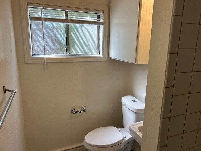 Foto del edificio - Available Now! Small Studio House