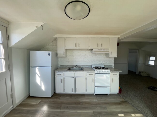 Cocina - 29 Center St