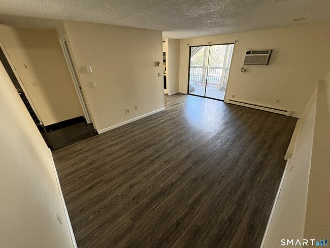 Building Photo - 20 Burgundy Hill Ln