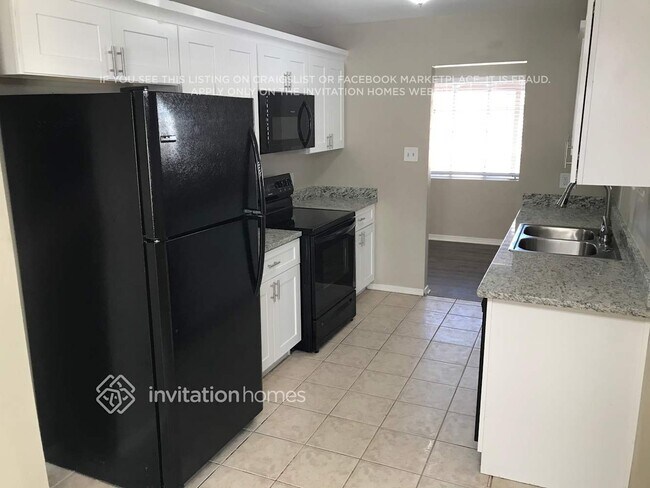 Foto del edificio - 1031 W 6th Pl