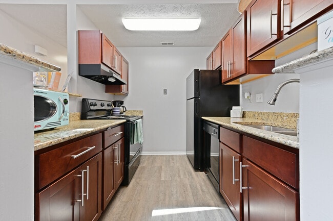 Building Photo - Oak Run Apartments
