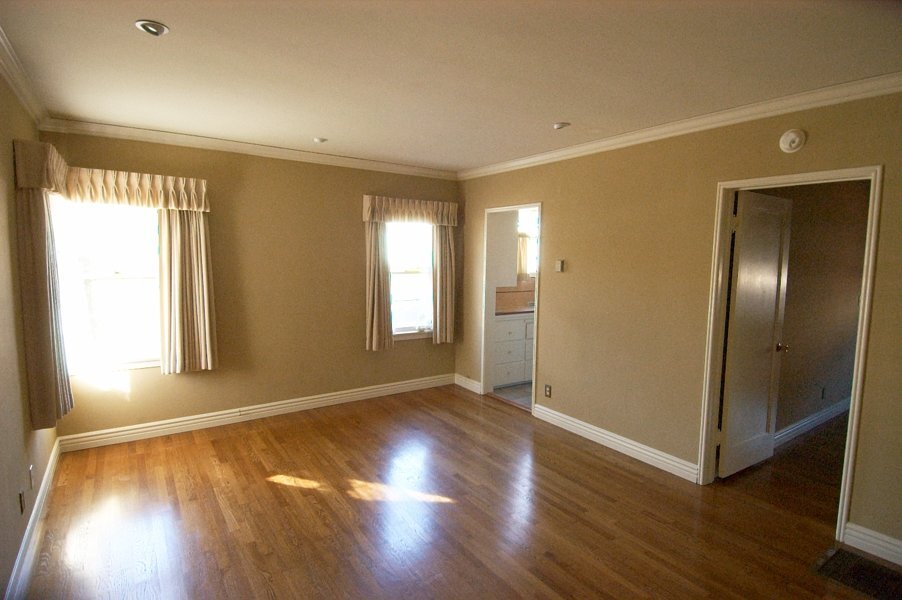 Living Room - 1356 N Grand Oaks Ave