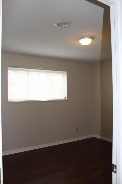 Foto del edificio - 115 S Victoria Rd Apt C3
