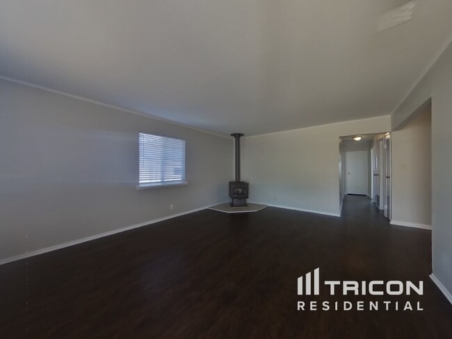 Foto del edificio - 113 Rocky Hill Rd