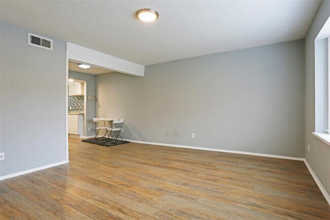 Building Photo - 11647 Chimney Rock Rd