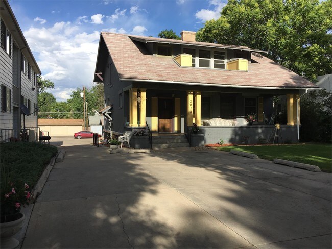 Building Photo - 2014 8th Ave