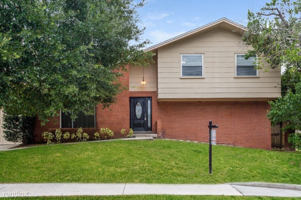 2213 Kingswood Ln, Brandon, FL 33511 House for Rent in Brandon, FL