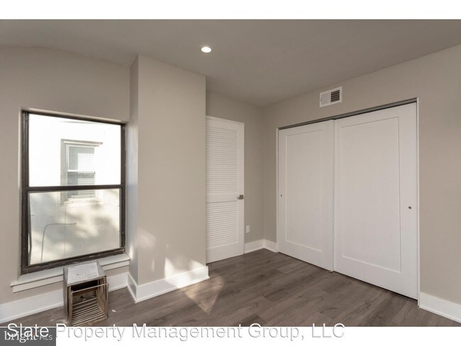 Building Photo - 1 br, 1 bath House - 334 Queen Street Unit F