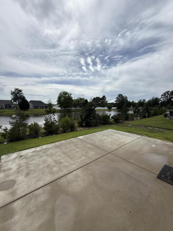 Building Photo - 331 Golan Cir