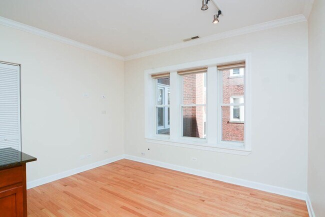 Foto del edificio - 3243 N Clifton Ave