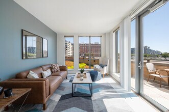 Flats on D apartments — community photo - Flats on D