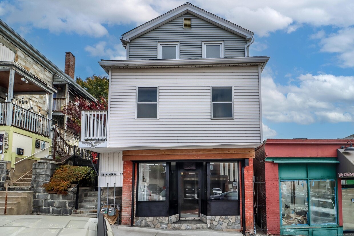 Primary Photo - 15 Minerva St