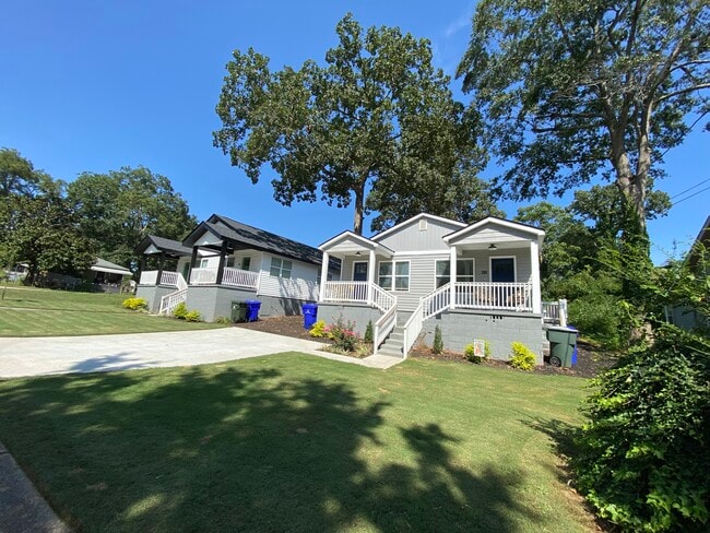 Photo - 1 Ladson St House