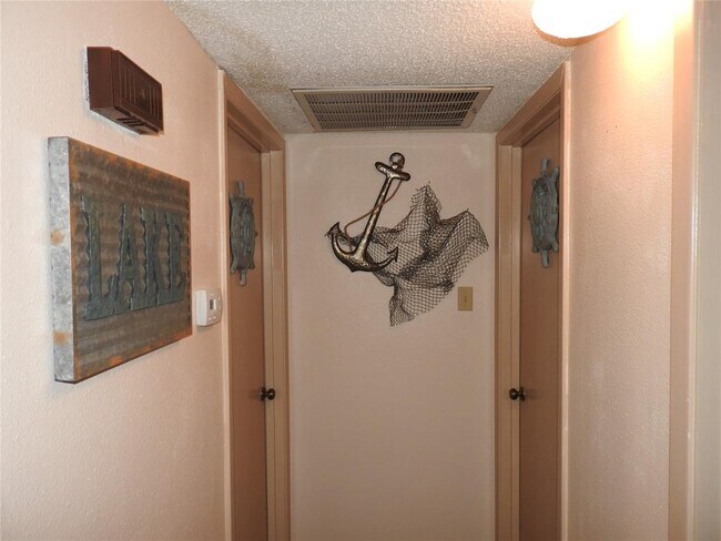 Building Photo - 71 Harbour Row Cir