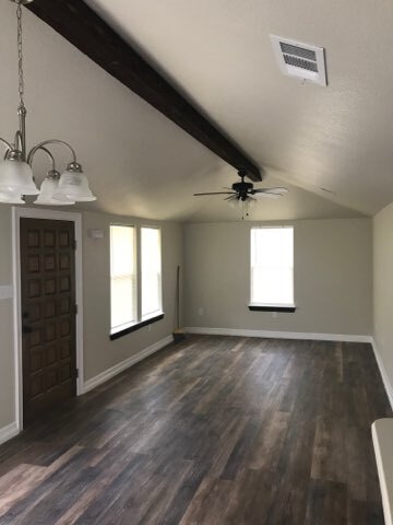 Building Photo - 522 E Avenue G