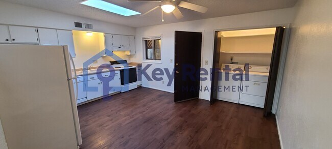 Foto del edificio - 3111 E 29th St