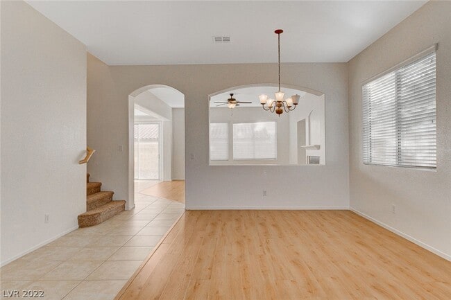 Building Photo - 9319 Avon Park Ave