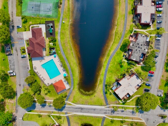 Building Photo - 8365 Boca Rio Dr