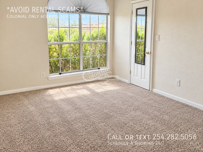 Building Photo - 4209 Flamingo Dr