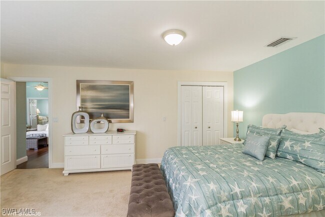 Foto del edificio - 2611 Citrus Lake Dr