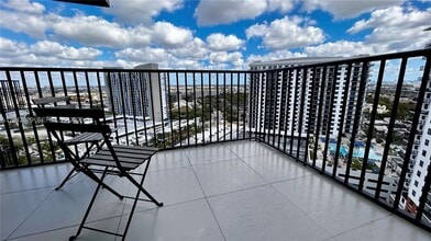 Building Photo - 5252 NW 85th Ave